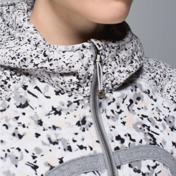 Lululemon Scuba Hoodie II - Picture 10 of 11